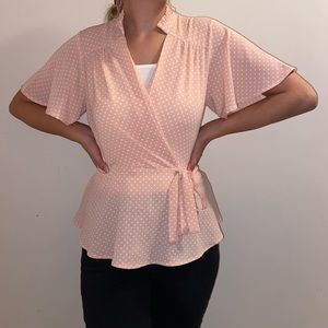 Pale pink polka dot blouse🌸